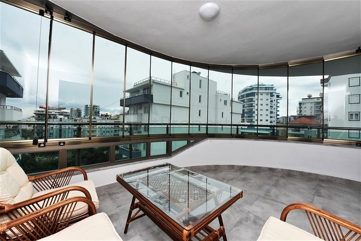 شقة سكنية فاخرة - 2  غرفة وصالة -مفروشة - ضمن مجمع سكني جديد -في مهموتلار / الانيا 