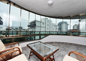 شقة سكنية فاخرة - 2  غرفة وصالة -مفروشة - ضمن مجمع سكني جديد -في مهموتلار / الانيا 