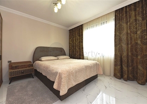 شقة سكنية فاخرة - 2  غرفة وصالة -مفروشة - ضمن مجمع سكني جديد -في مهموتلار / الانيا 