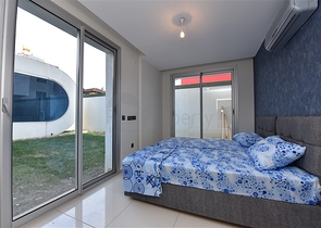 دوبلكس ارضية - تصميم غرفتين وصالة - ضمن مجمع يضم كافة الخدمات في كاستل / الانيا 