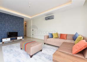 دوبلكس ارضية - تصميم غرفتين وصالة - ضمن مجمع يضم كافة الخدمات في كاستل / الانيا 