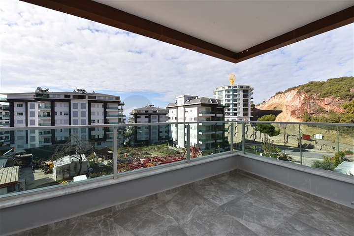 اطلالة مفتوحة على الغابة - شقة 2 غرفة وصالة - ضمن مجمع حديث -في كارجي جاك / الانيا 