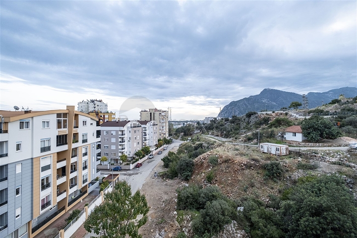 بنتهاوس واسع 3 + 1 في هورما كونيالتي أنطاليا