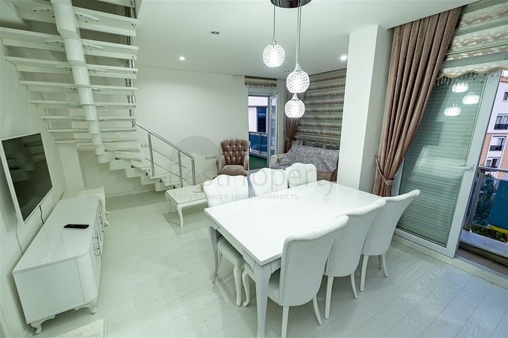 بنتهاوس واسع 3 + 1 في هورما كونيالتي أنطاليا