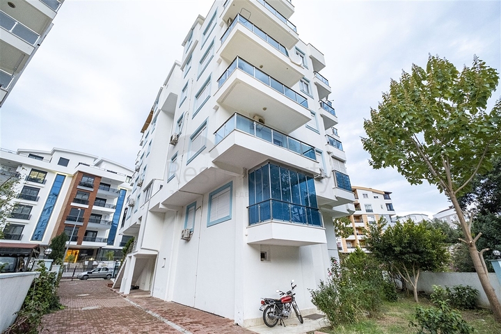 بنتهاوس واسع 3 + 1 في هورما كونيالتي أنطاليا