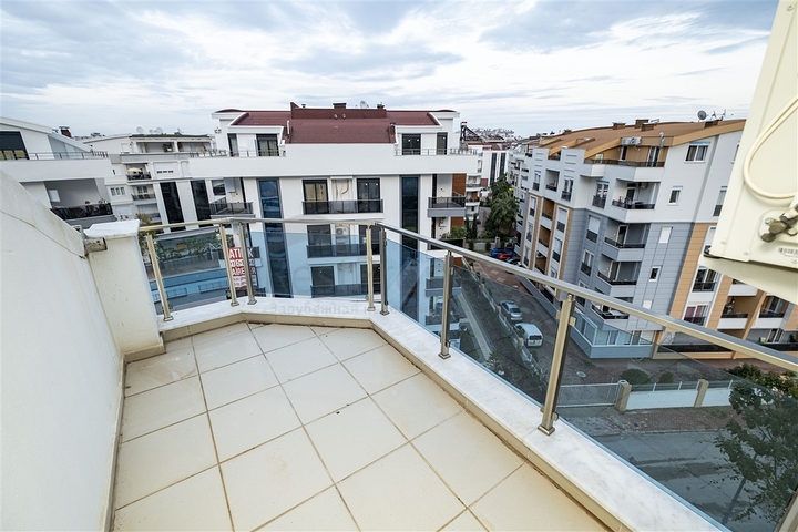 بنتهاوس واسع 3 + 1 في هورما كونيالتي أنطاليا