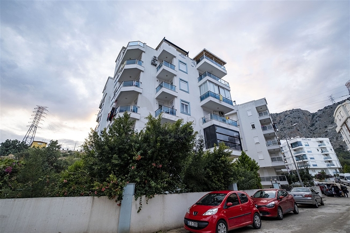 بنتهاوس واسع 3 + 1 في هورما كونيالتي أنطاليا