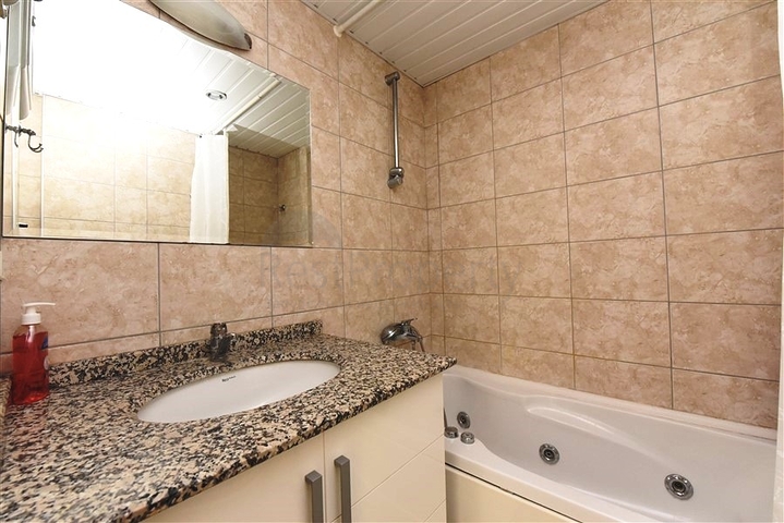 شقة غرفة وصالة -مفروشة - في منطقة جيكجلي / الانيا 