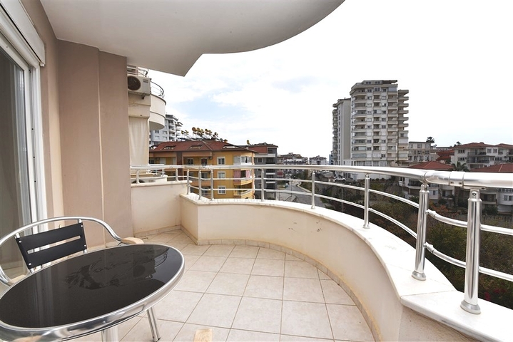 شقة غرفة وصالة -مفروشة - في منطقة جيكجلي / الانيا 