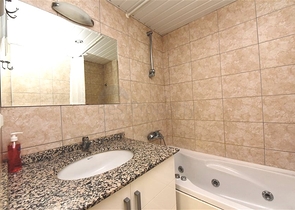 شقة غرفة وصالة -مفروشة - في منطقة جيكجلي / الانيا 