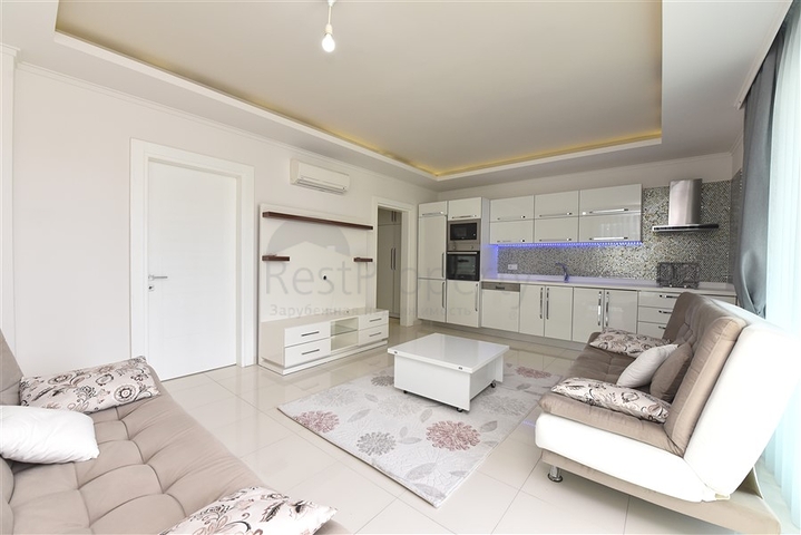 اول صف على البحر- مجمع فاخر - شقة 1+1 - في كاستل / الانيا 