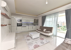 اول صف على البحر- مجمع فاخر - شقة 1+1 - في كاستل / الانيا 