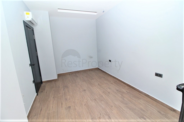 موقع مميز - مجمع جديد -شقة 1+1 في مركز الانيا 