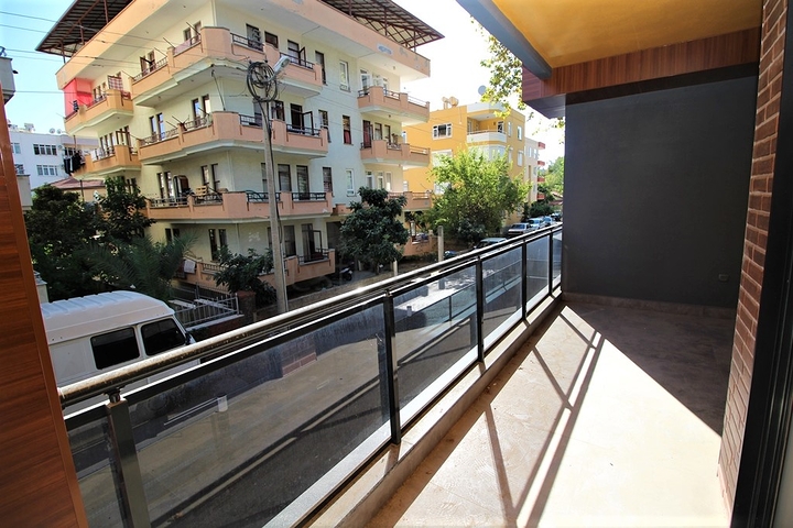 موقع مميز - مجمع جديد -شقة 1+1 في مركز الانيا 