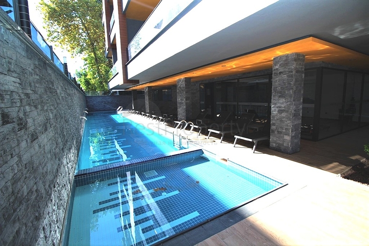 موقع مميز - مجمع جديد -شقة 1+1 في مركز الانيا 