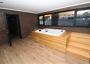 موقع مميز - مجمع جديد -شقة 1+1 في مركز الانيا 