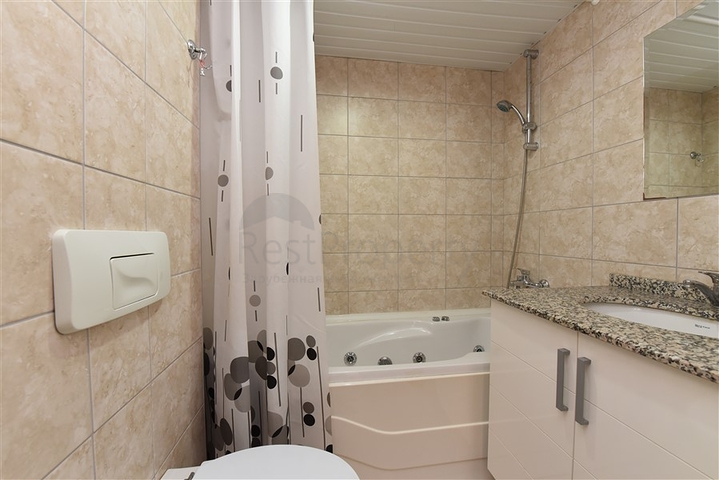 شقة غرفة وصالة ضمن مجمع في منطقة جيكجلي / الانيا 