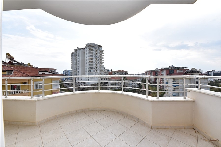 شقة غرفة وصالة ضمن مجمع في منطقة جيكجلي / الانيا 