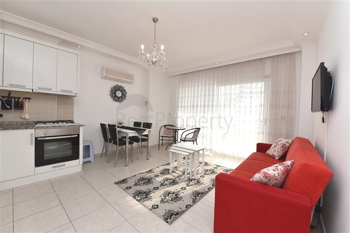 شقة غرفة وصالة ضمن مجمع في منطقة جيكجلي / الانيا 