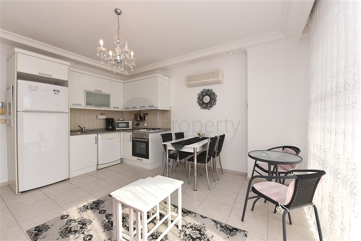 شقة غرفة وصالة ضمن مجمع في منطقة جيكجلي / الانيا 