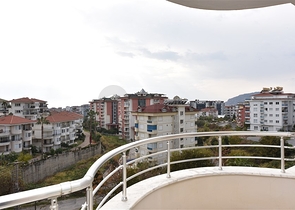 شقة غرفة وصالة ضمن مجمع في منطقة جيكجلي / الانيا 