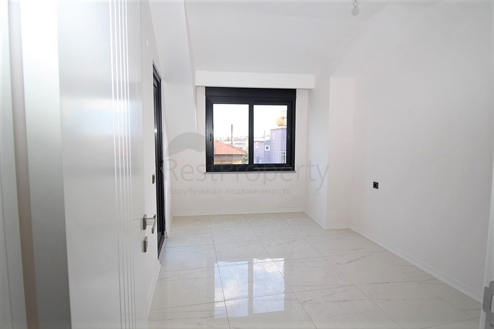 دوبلكس 2 غرفة وصالة -حديثة - في مركز الانيا 