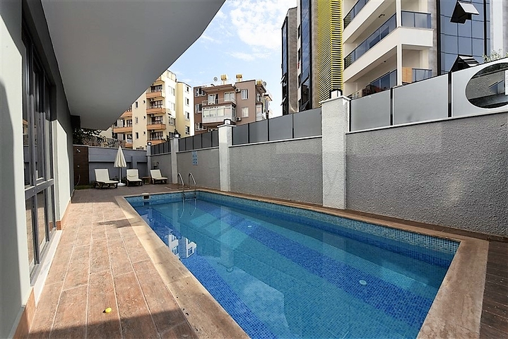 دوبلكس 2 غرفة وصالة -حديثة - في مركز الانيا 