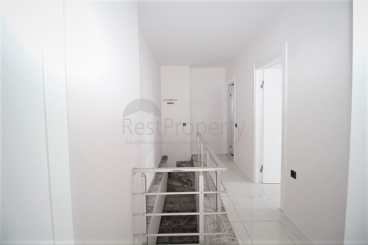 دوبلكس 2 غرفة وصالة -حديثة - في مركز الانيا 