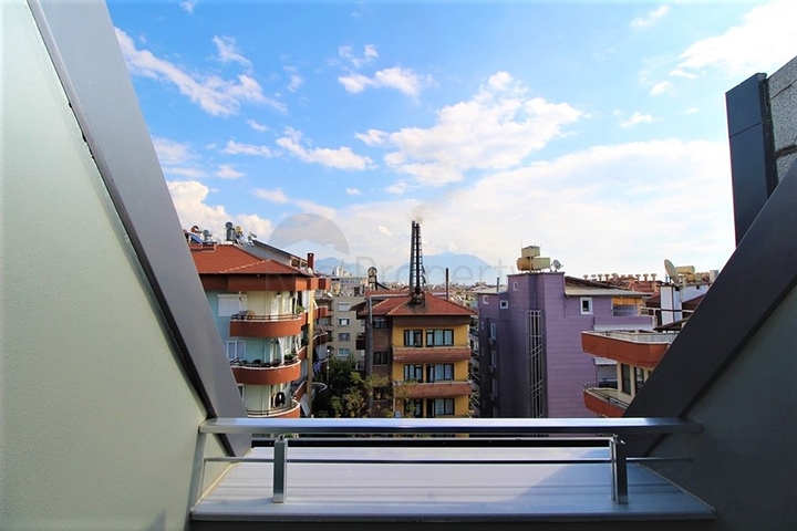 دوبلكس 2 غرفة وصالة -حديثة - في مركز الانيا 