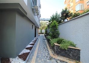 دوبلكس 2 غرفة وصالة -حديثة - في مركز الانيا 