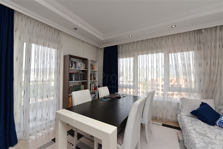 اطلالة بحر وقلعة -شقة غرفتين وصالة في منطقة اوبا / الانيا 