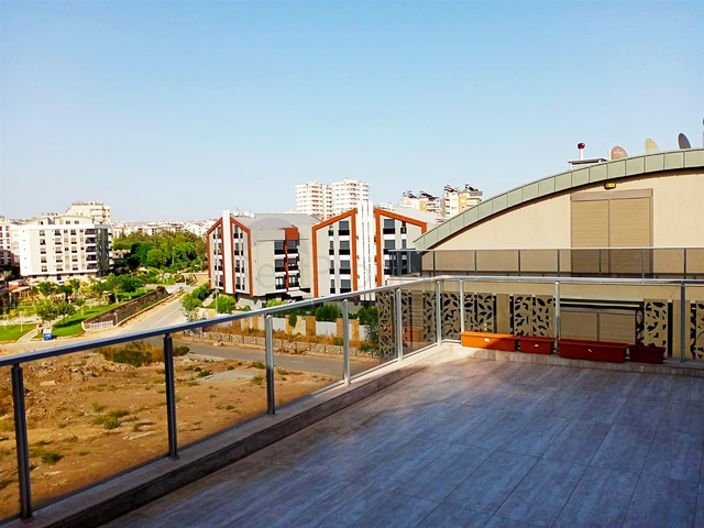 بنتهاوس ايليت 5 + 1 في اونجالي كونيالتي انطاليا