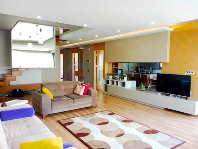 بنتهاوس ايليت 5 + 1 في اونجالي كونيالتي انطاليا