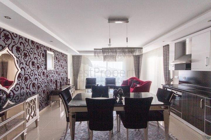 اطلالة بحر - مجمع فاخر - شقة غرفتين وصالة مفروشة - في كارجي جاك / الانيا 