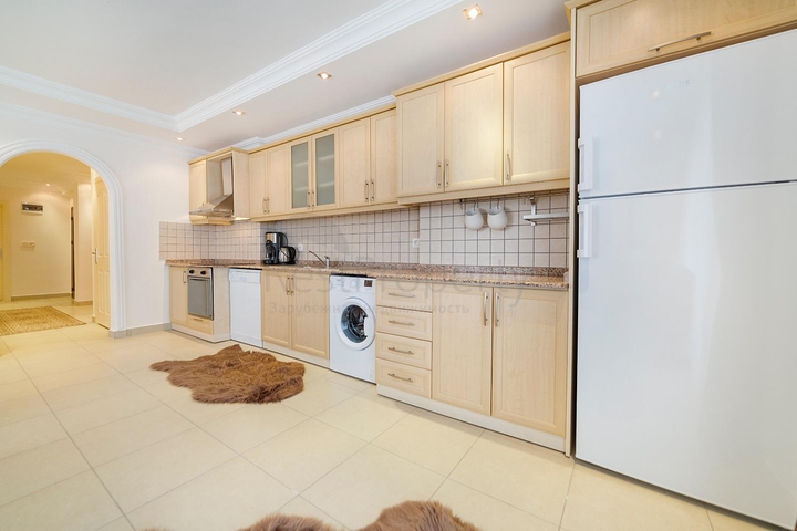 اطلالة مفتوحة -شقة غرفتين وصالة مع الاثاث - ضمن مجمع - في مهموتلار / الانيا 