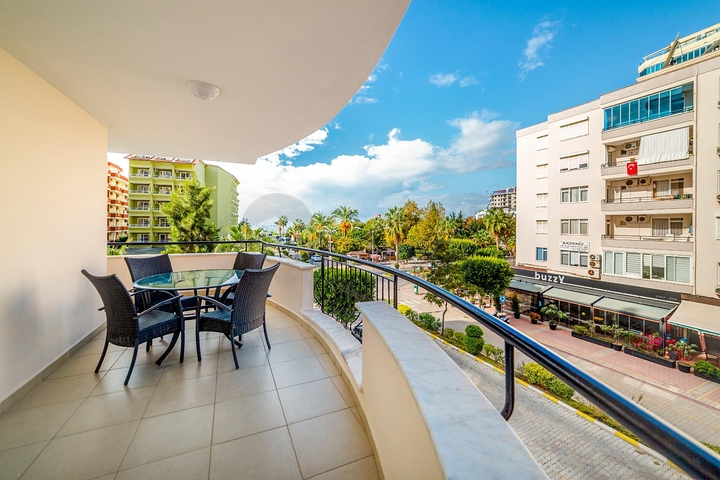 اطلالة مفتوحة -شقة غرفتين وصالة مع الاثاث - ضمن مجمع - في مهموتلار / الانيا 