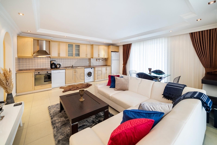 اطلالة مفتوحة -شقة غرفتين وصالة مع الاثاث - ضمن مجمع - في مهموتلار / الانيا 