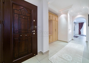 اطلالة مفتوحة -شقة غرفتين وصالة مع الاثاث - ضمن مجمع - في مهموتلار / الانيا 