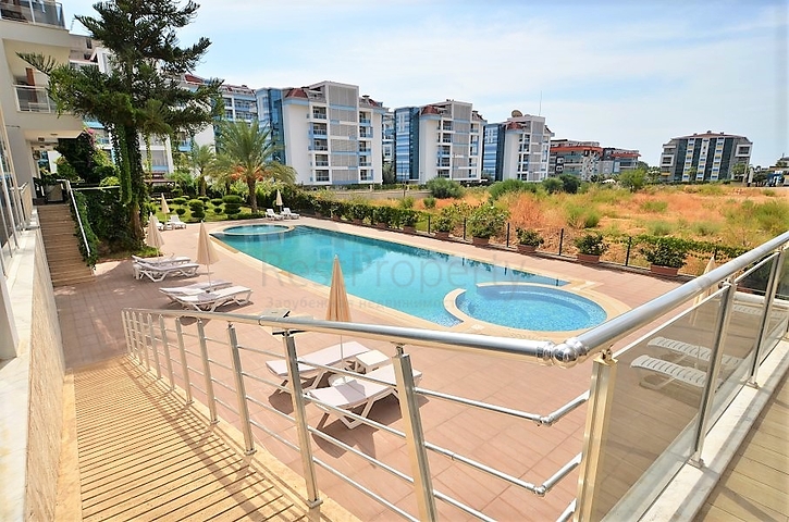 ضمن منطقة كاستل - شقق ودوبلكس - ضمن مجمع حديث / الانيا 