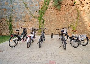 ضمن منطقة كاستل - شقق ودوبلكس - ضمن مجمع حديث / الانيا 