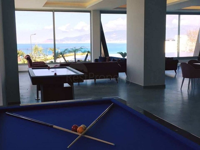 اطلالة بحرية ساحرة - مجمع فاخر ضمن اول صف على البحر - شقة 2 غرفة وصالة - في كارجي جاك / الانيا 