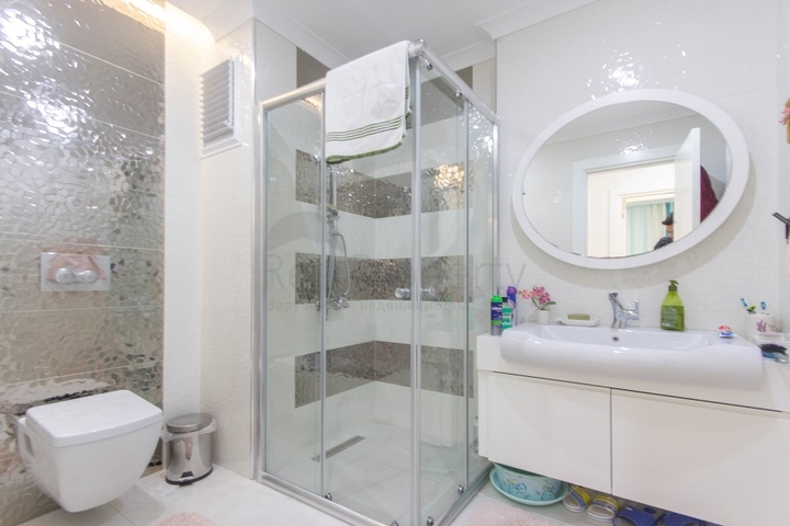 اطلالة بحرية ساحرة - مجمع فاخر ضمن اول صف على البحر - شقة 2 غرفة وصالة - في كارجي جاك / الانيا 