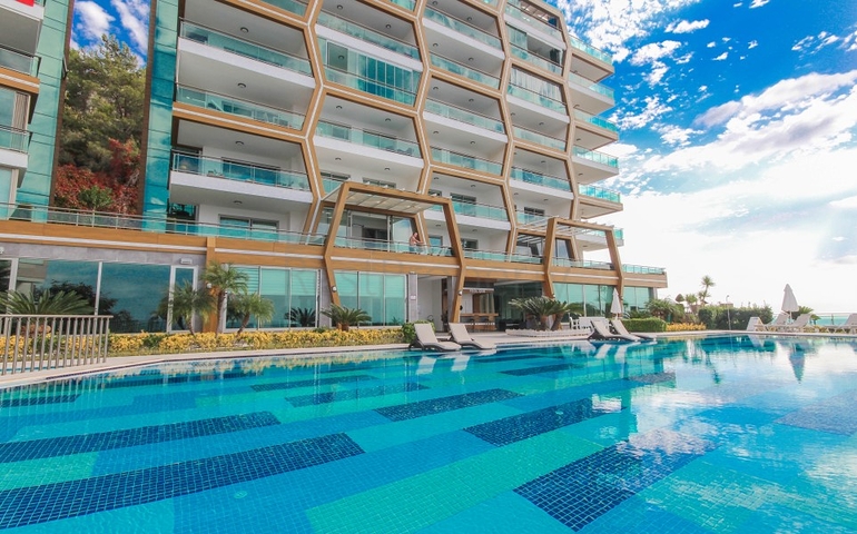 اطلالة بحرية ساحرة - مجمع فاخر ضمن اول صف على البحر - شقة 2 غرفة وصالة - في كارجي جاك / الانيا 