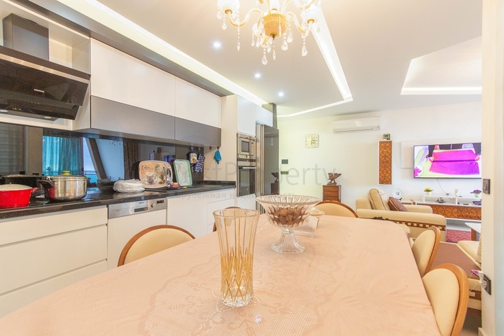 اطلالة بحرية ساحرة - مجمع فاخر ضمن اول صف على البحر - شقة 2 غرفة وصالة - في كارجي جاك / الانيا 