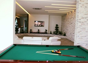 اطلالة بحرية ساحرة - مجمع فاخر ضمن اول صف على البحر - شقة 2 غرفة وصالة - في كارجي جاك / الانيا 