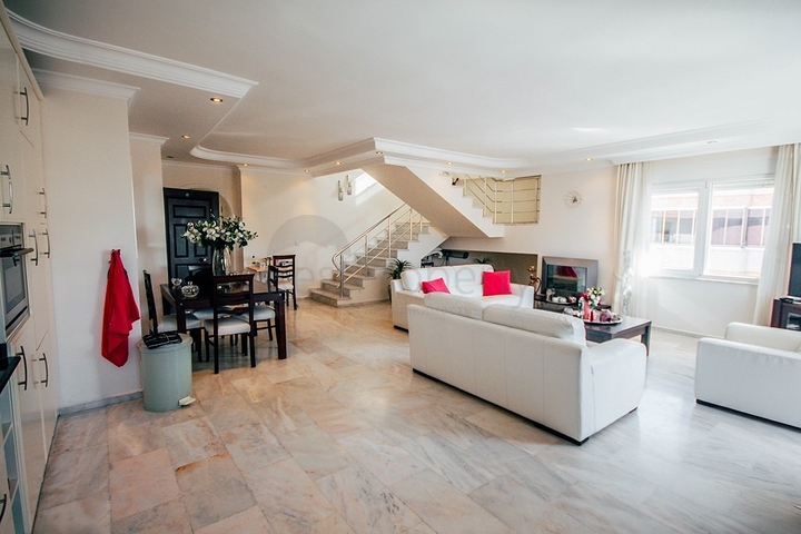 اطلالة بحر -دوبلكس 3 غرف وصالة - ساونا خاصة- في مهموتلار / الانيا 