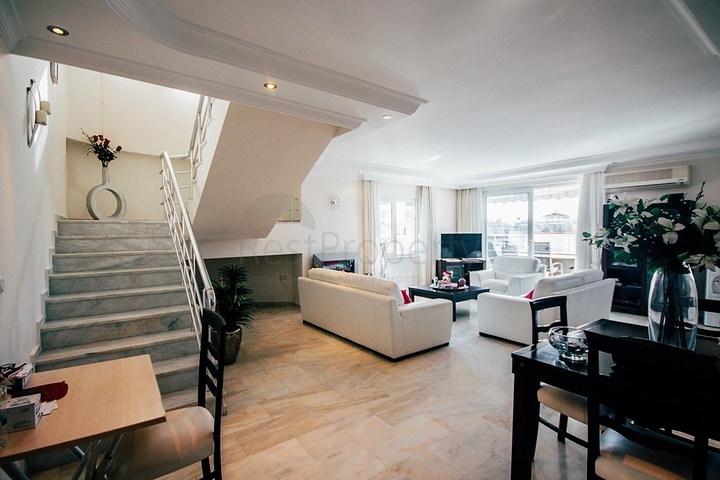 اطلالة بحر -دوبلكس 3 غرف وصالة - ساونا خاصة- في مهموتلار / الانيا 