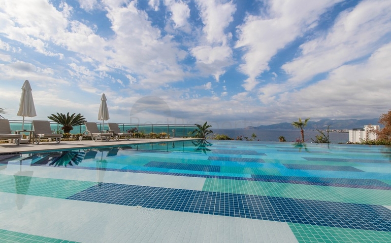 اطلالة بحر ساحرة - مجمع فاخر - شقة غرفة وصالة - في كارجي جاك / الانيا 