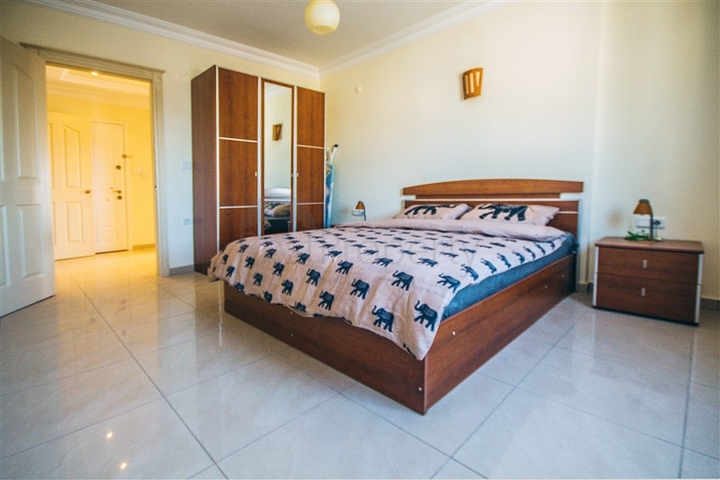 اطلالة بحر - طابق مرتفع - شقة غرفتين وصالة - في مهموتلار / الانيا 