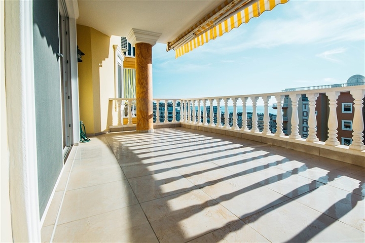 اطلالة بحر - طابق مرتفع - شقة غرفتين وصالة - في مهموتلار / الانيا 